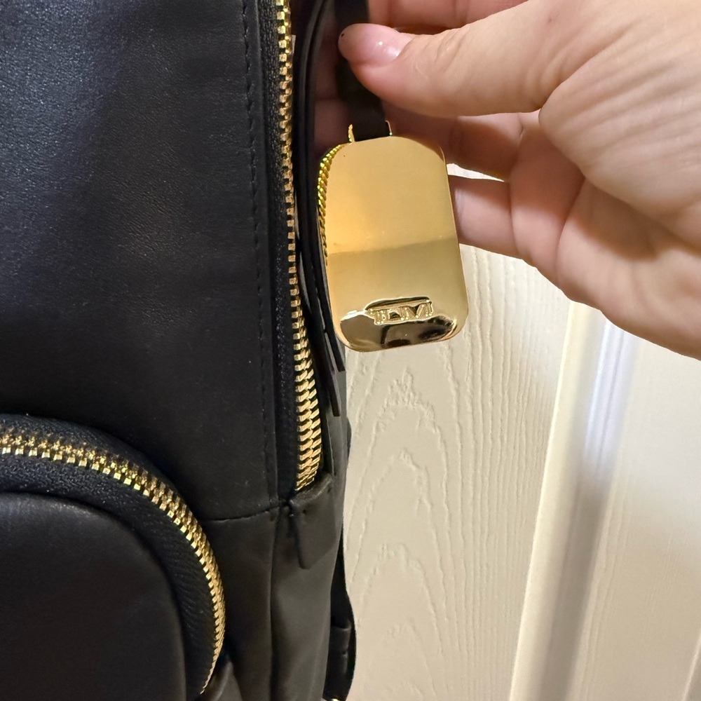 TUMI
Voyageur Hannah Leather Backpack - Picture 3 of 13